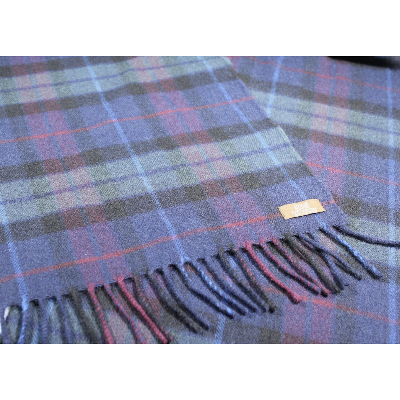 Scottish cashmere deals scarf